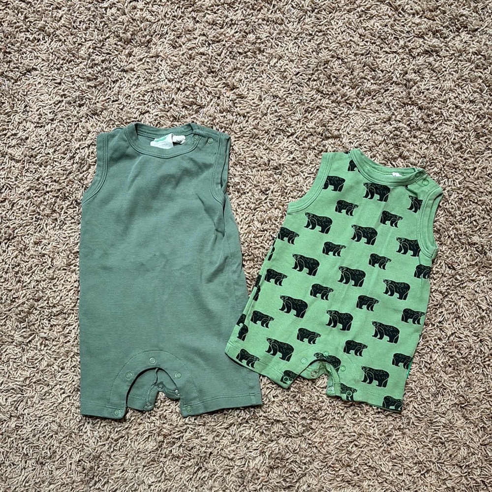 Parade Organics Green &  Bear Print Baby Rompers